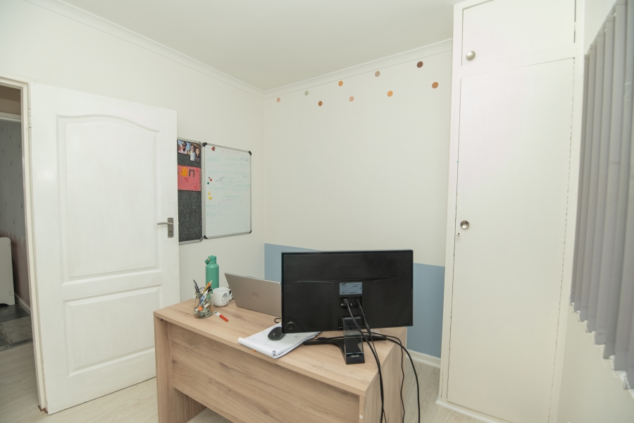 3 Bedroom Property for Sale in Sherwood Eastern Cape